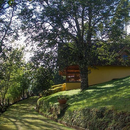 Pousada Villa Rhustica ซานโต อังตัวนิโอ โด ปิงญัล ภายนอก รูปภาพ