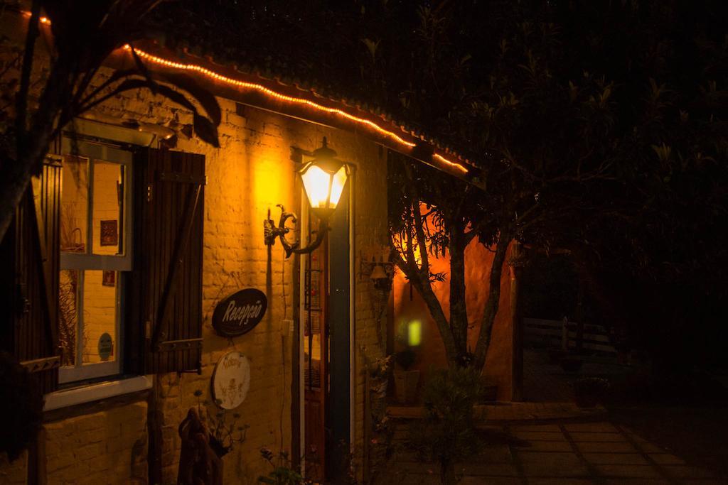 Pousada Villa Rhustica ซานโต อังตัวนิโอ โด ปิงญัล ภายนอก รูปภาพ