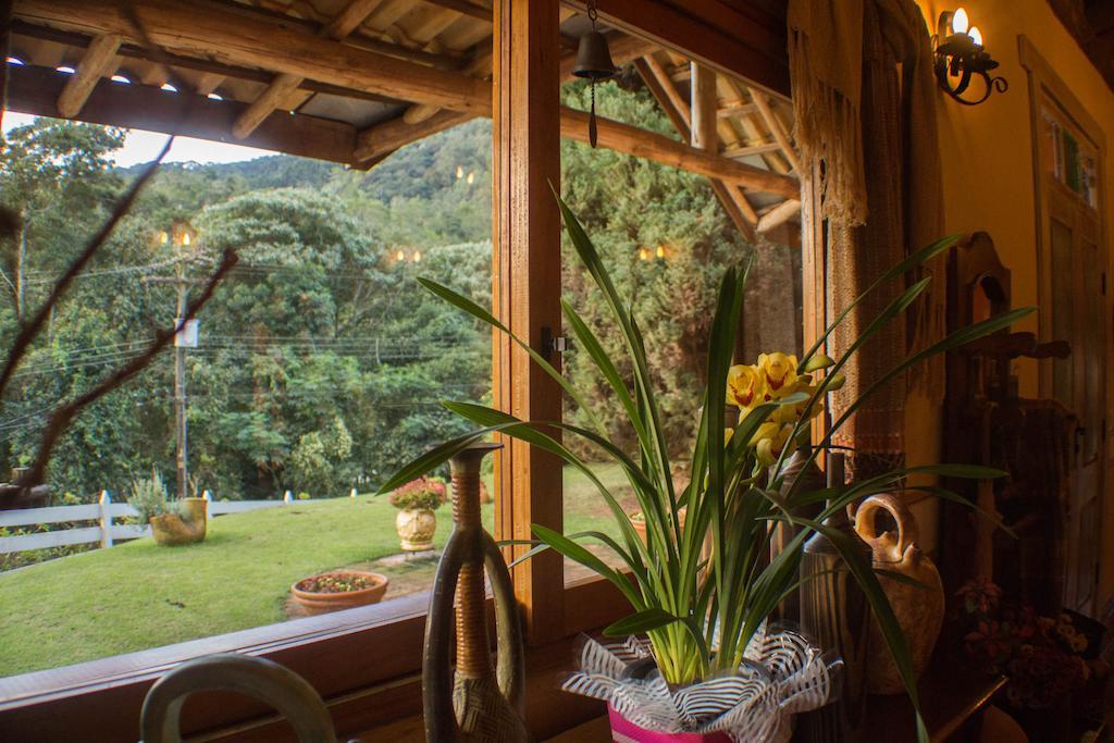 Pousada Villa Rhustica ซานโต อังตัวนิโอ โด ปิงญัล ภายนอก รูปภาพ